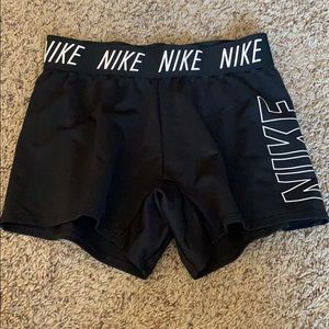 Black Nike Shorts Size Girls Medium
